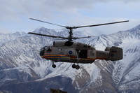 Вертолеты в горах. Ка-32 и Ми-8.
