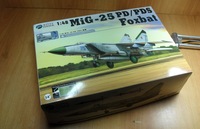 MiG-25 PD/PDS "Foxbat" - KITTY HAWK