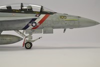F/A-18F SUPER HORNET M1:48 (REVELL)