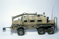 MPV MRAP Buffalo 1/48