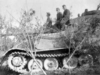 Panzerbefehlswagen VI(P) "Tiger" Porsche 1/35 Dragon