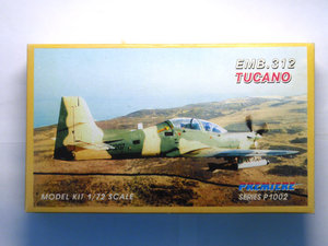tucano-box.jpg
